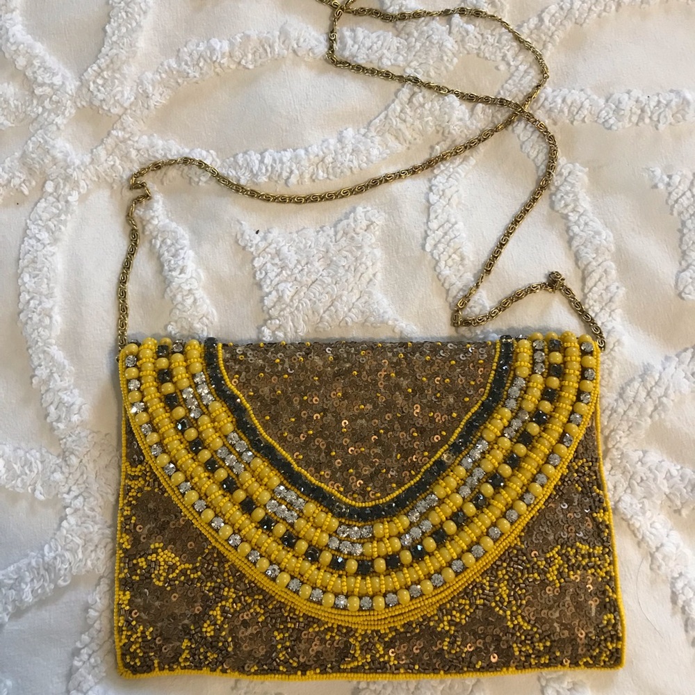 🌸 GALA CLUTCH 🌸